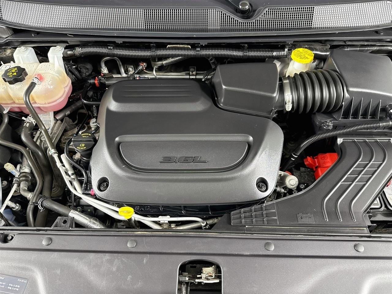 Chrysler Pacifica Touring L AWD 2023