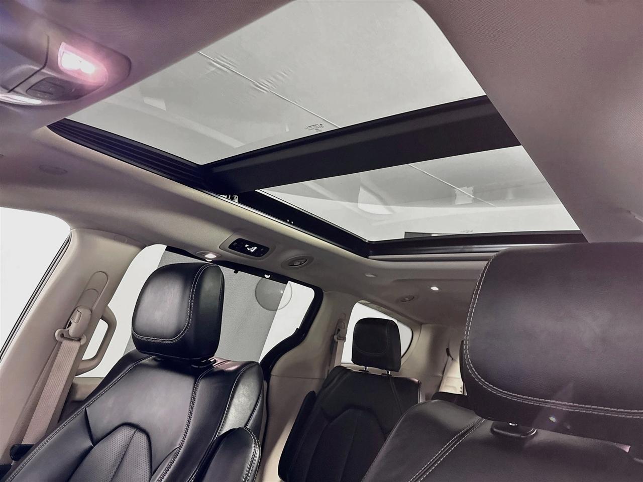 Chrysler Pacifica Touring L AWD 2023