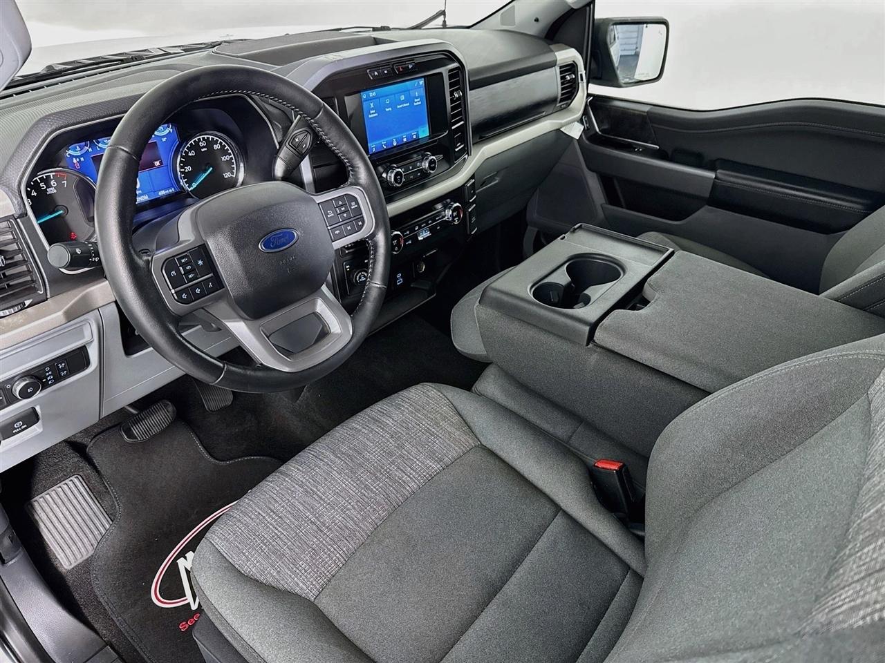 Ford F-150 Lariat 4WD SuperCab 8' Box 2021