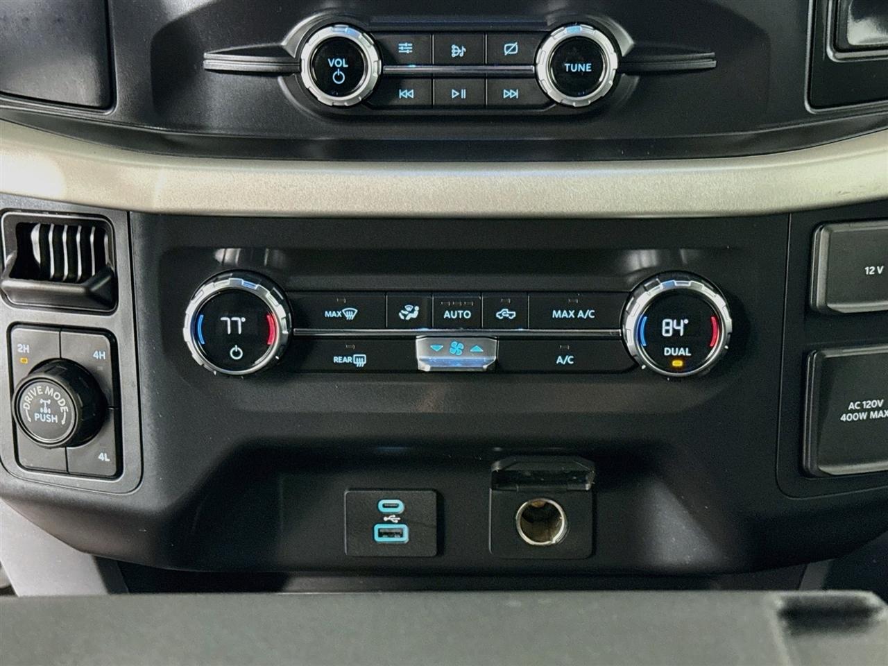 Ford F-150 Lariat 4WD SuperCab 8' Box 2021
