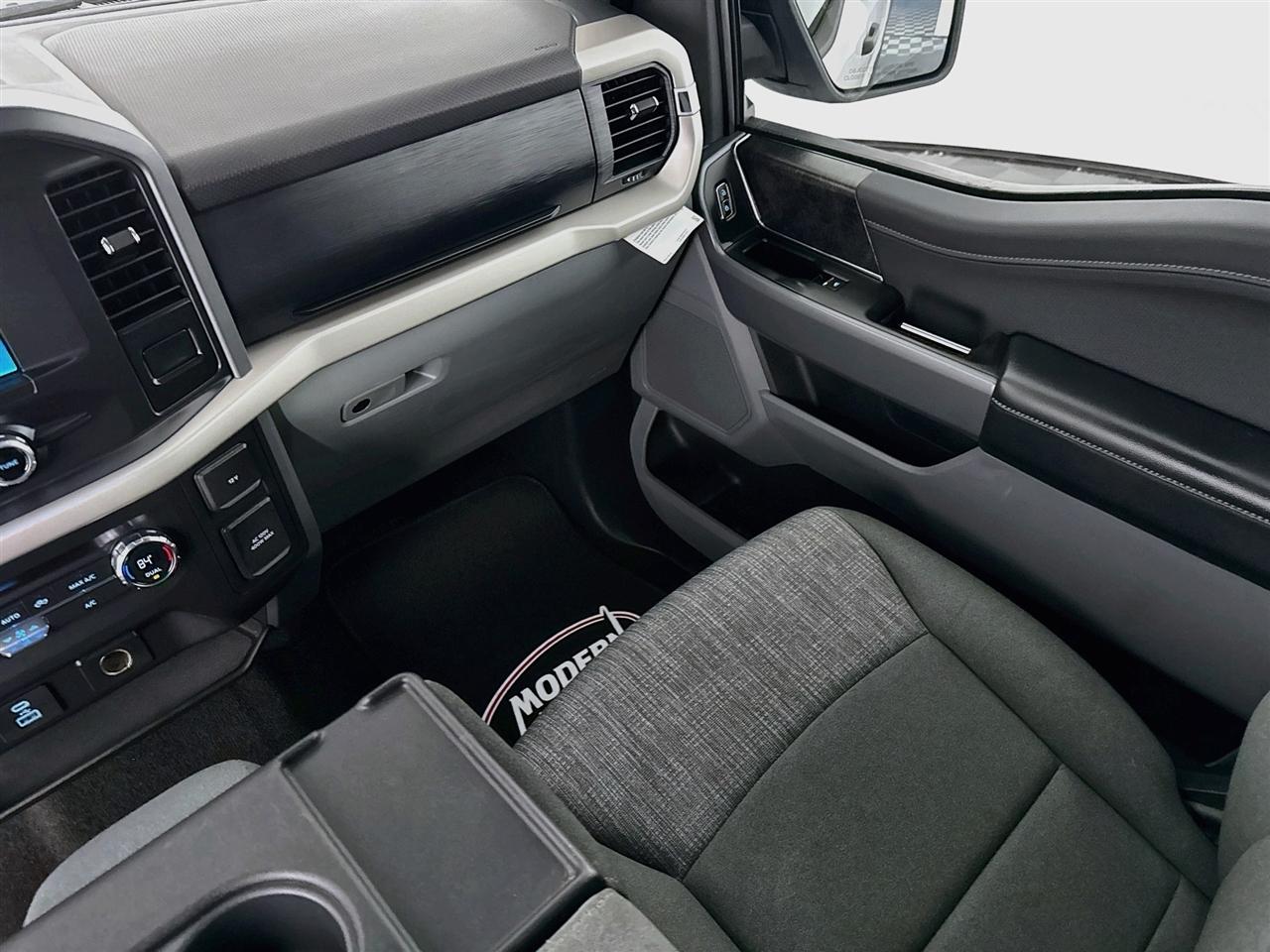 Ford F-150 Lariat 4WD SuperCab 8' Box 2021
