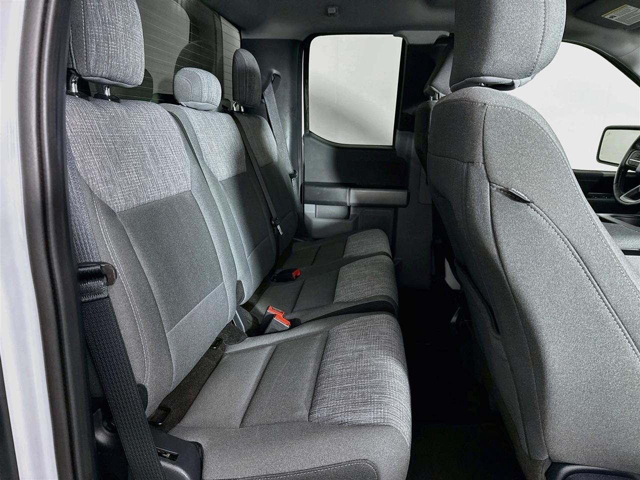 Ford F-150 Lariat 4WD SuperCab 8' Box 2021