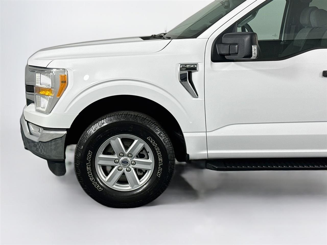 Ford F-150 Lariat 4WD SuperCab 8' Box 2021
