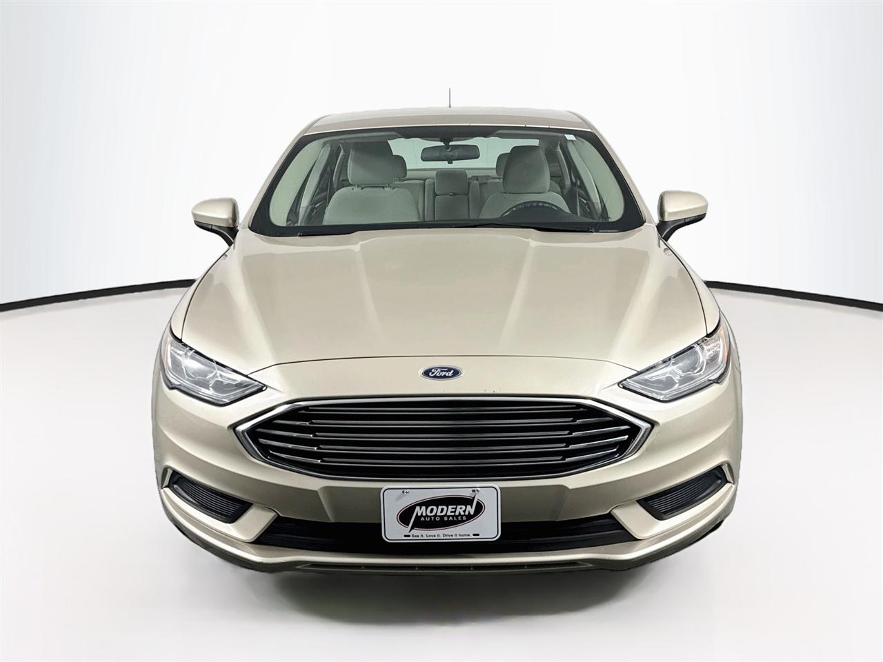 Ford Fusion SE FWD 2018