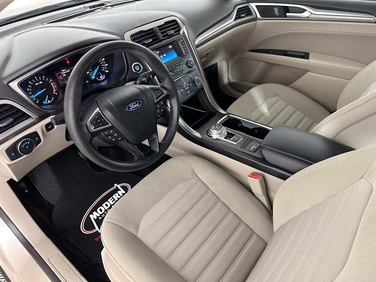 Ford Fusion SE FWD 2018