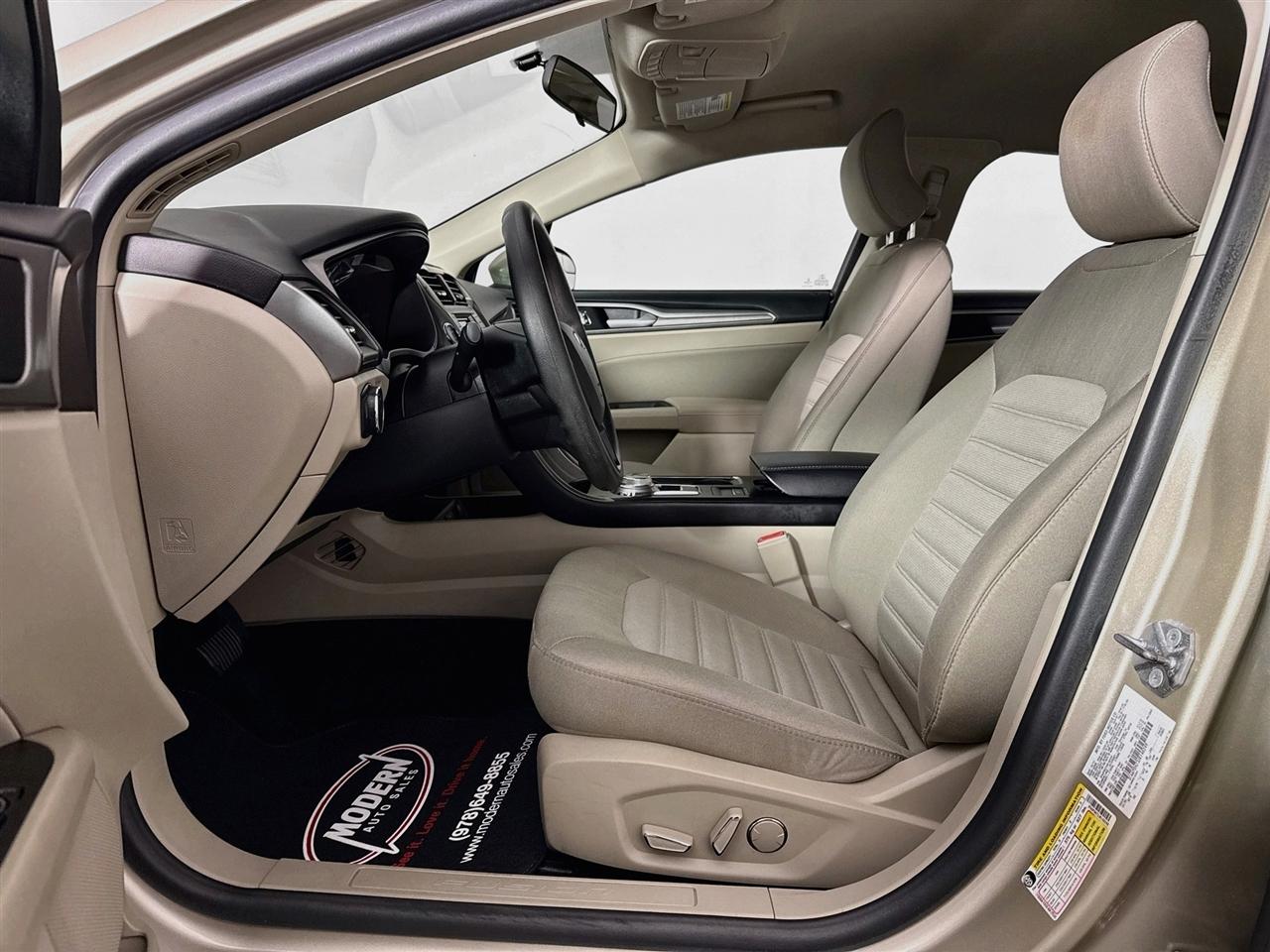 Ford Fusion SE FWD 2018