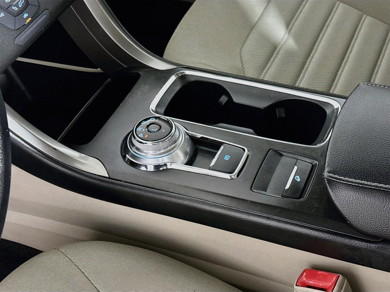 Ford Fusion SE FWD 2018