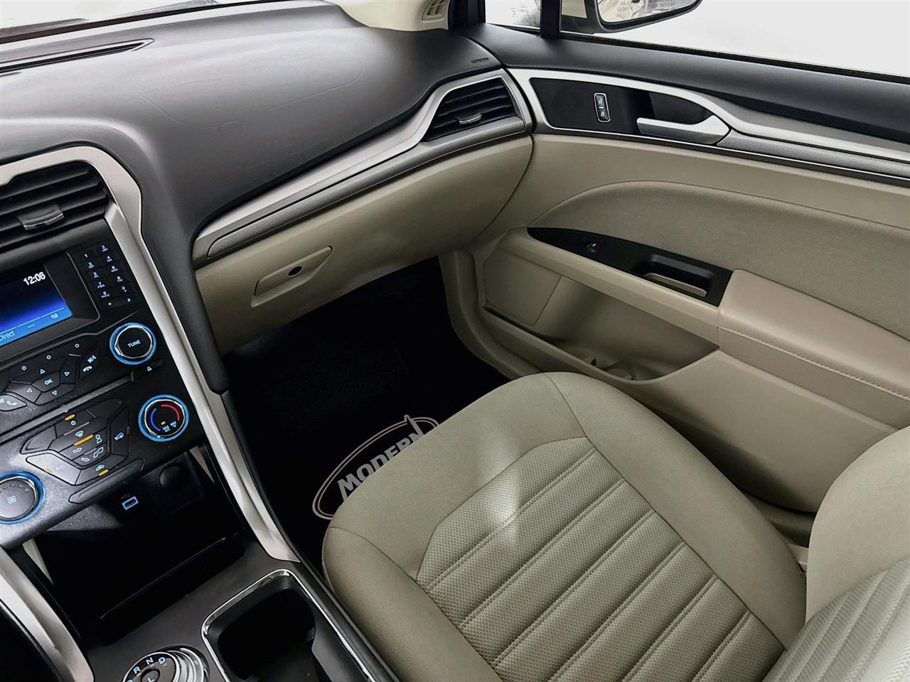 Ford Fusion SE FWD 2018