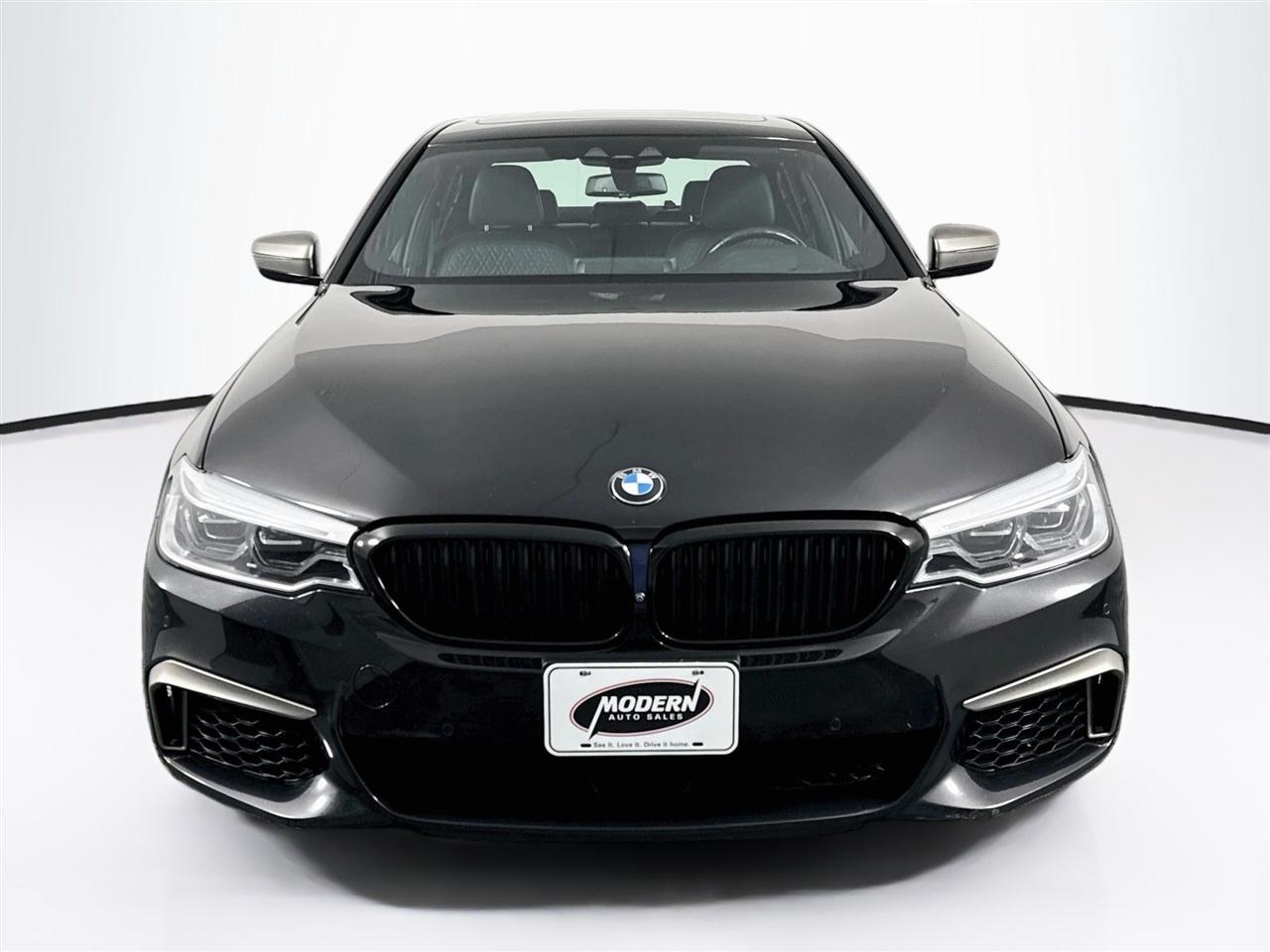 BMW 5 Series M550i xDrive Sedan 2020