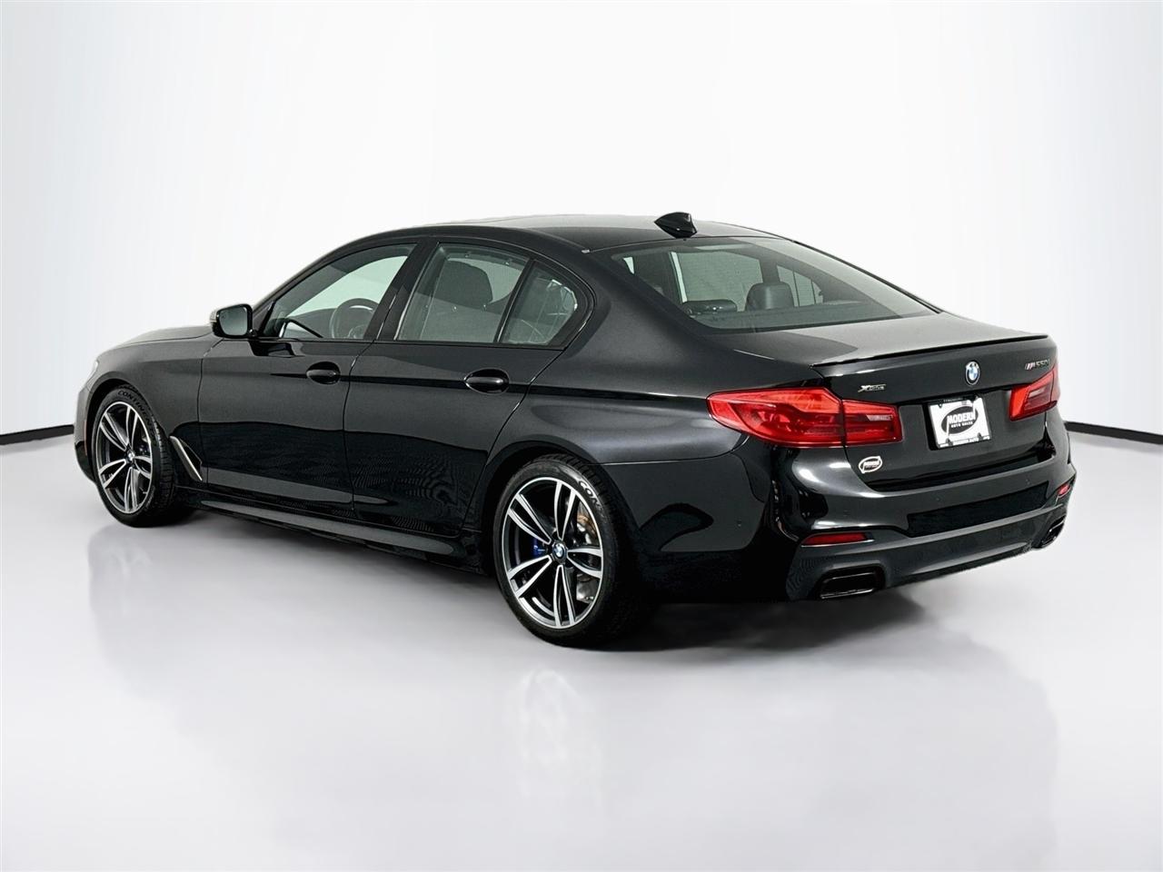 BMW 5 Series M550i xDrive Sedan 2020