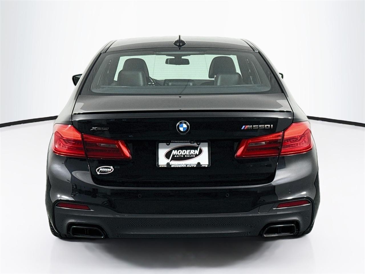 BMW 5 Series M550i xDrive Sedan 2020