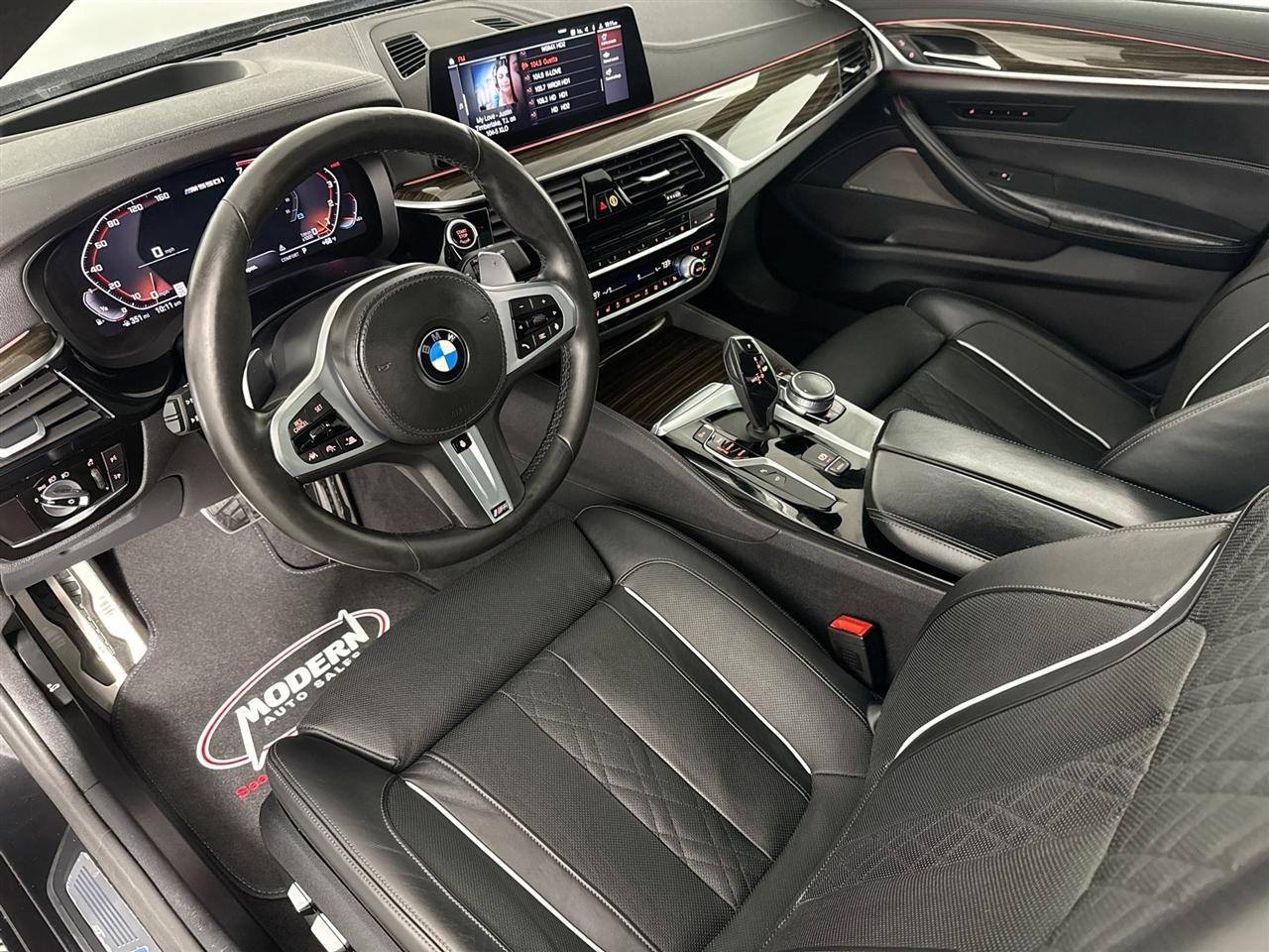 BMW 5 Series M550i xDrive Sedan 2020
