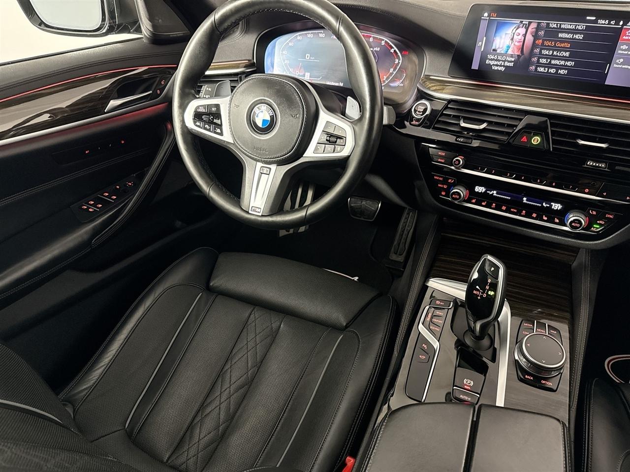 BMW 5 Series M550i xDrive Sedan 2020