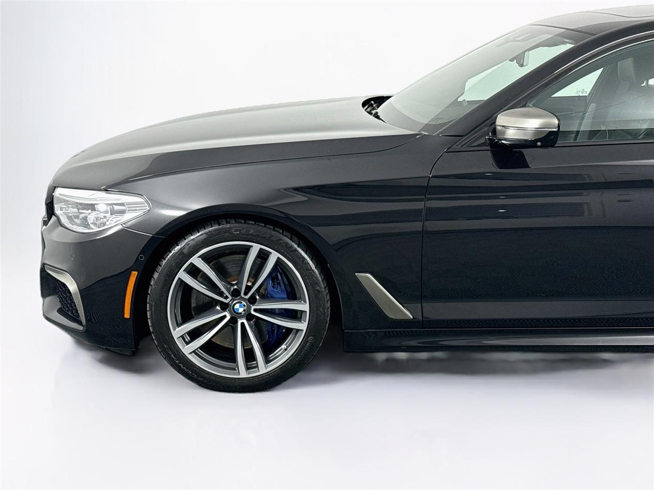 BMW 5 Series M550i xDrive Sedan 2020