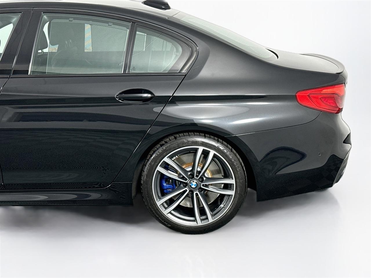 BMW 5 Series M550i xDrive Sedan 2020