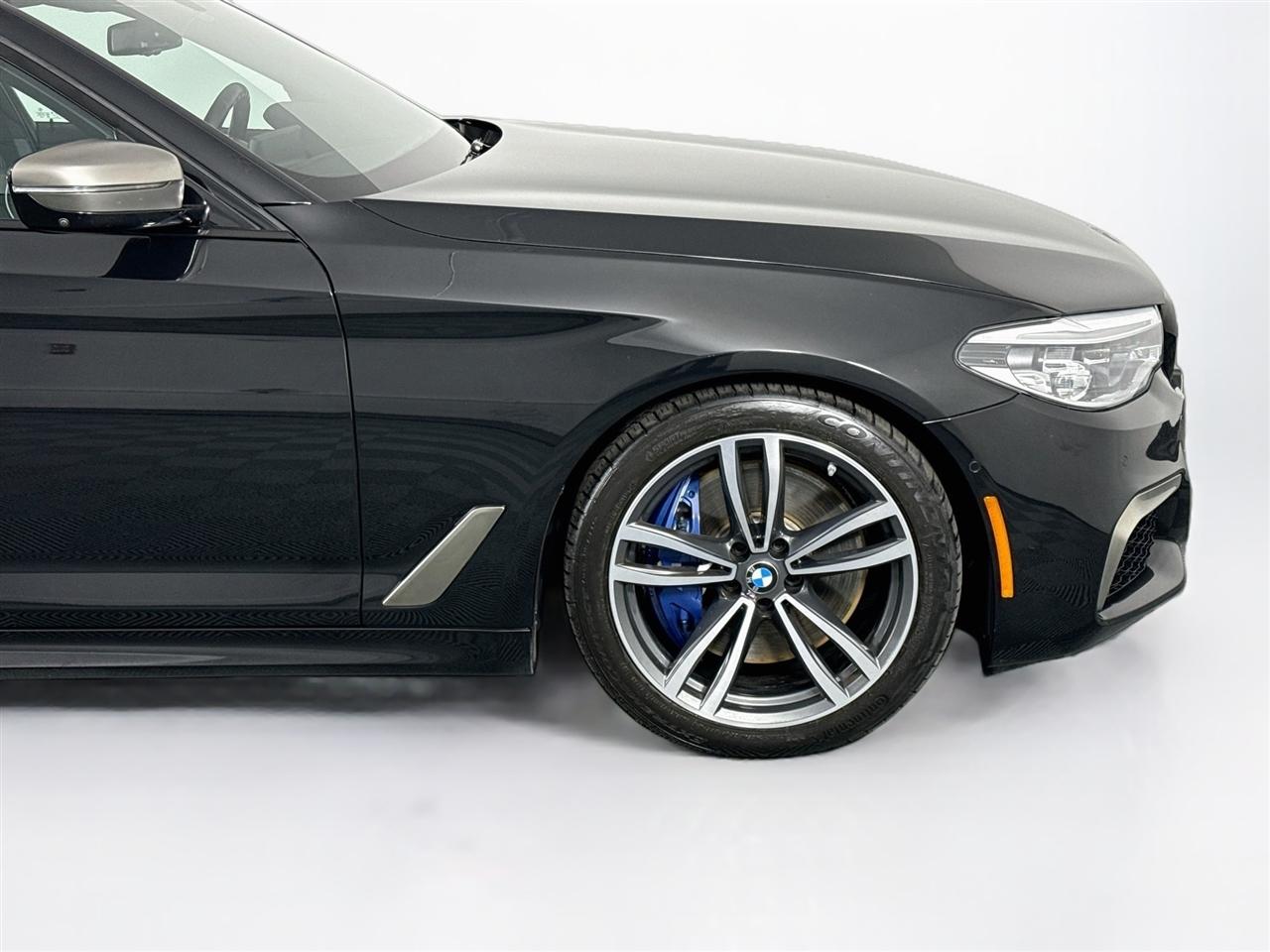 BMW 5 Series M550i xDrive Sedan 2020