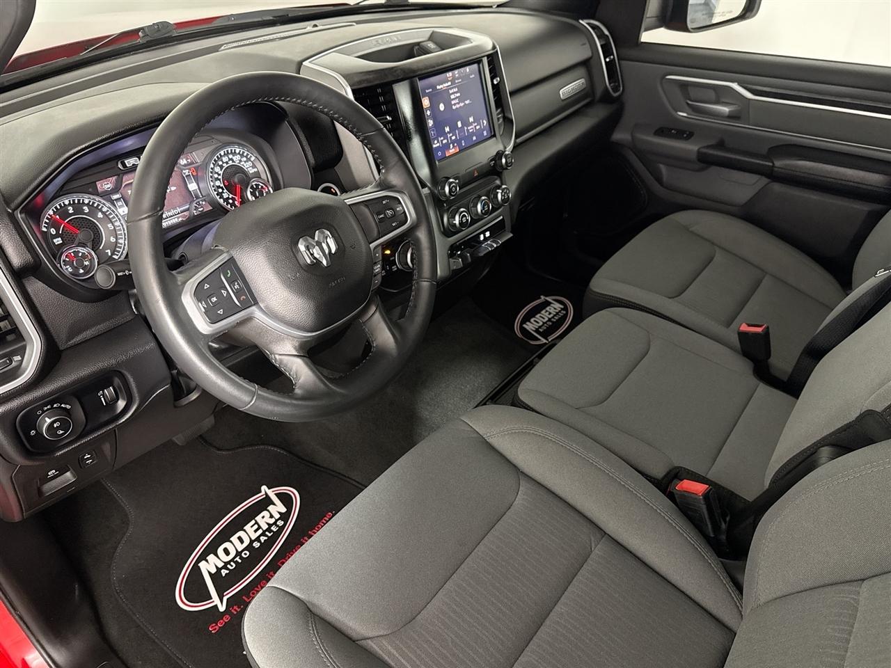RAM 1500 Big Horn 4x4 Quad Cab 6'4" Box 2022