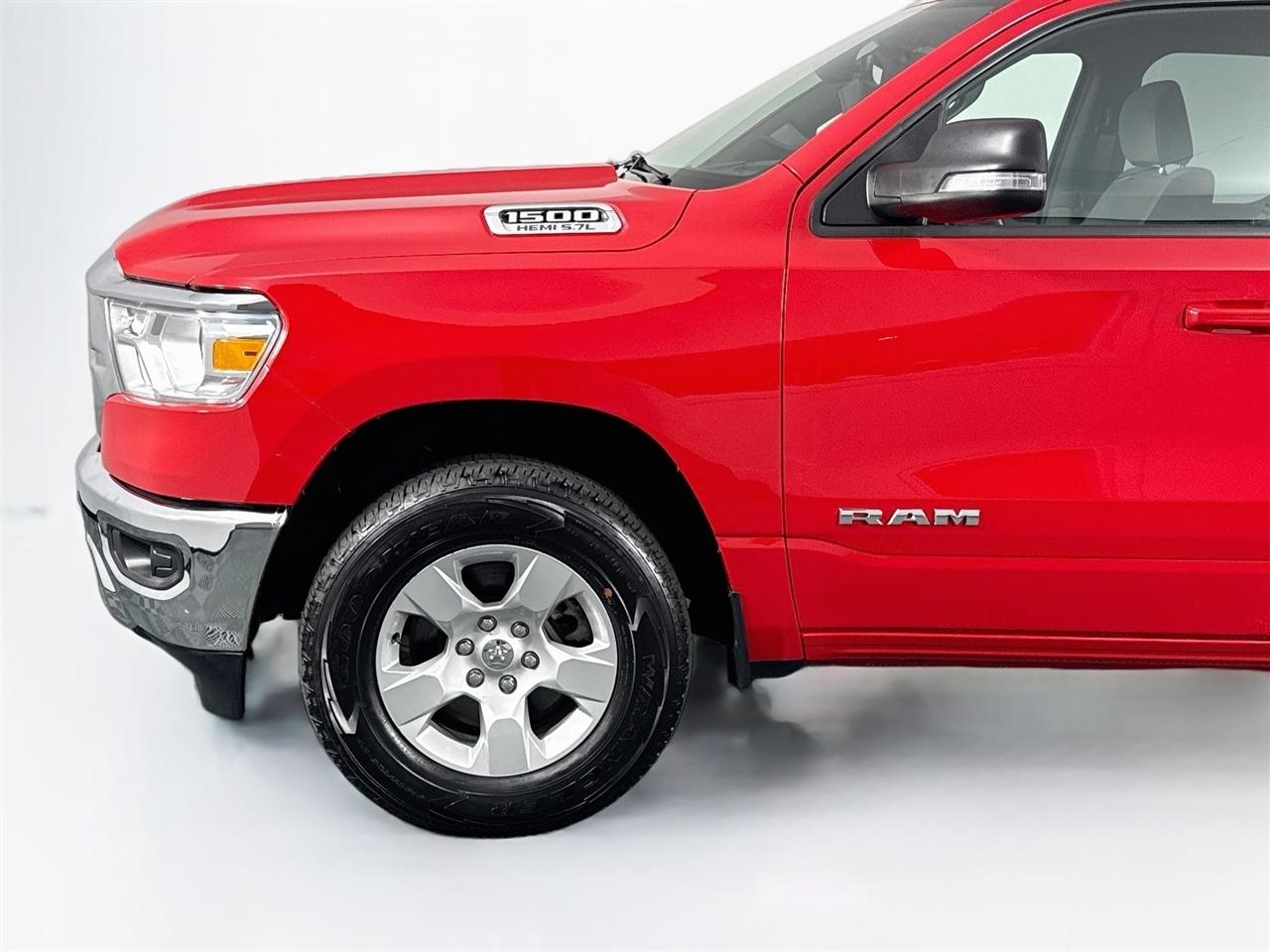 RAM 1500 Big Horn 4x4 Quad Cab 6'4" Box 2022