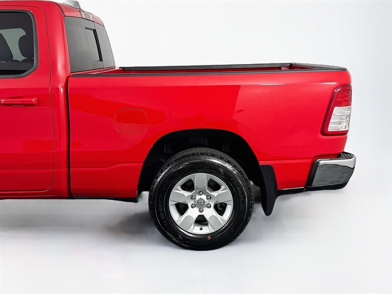 RAM 1500 Big Horn 4x4 Quad Cab 6'4" Box 2022