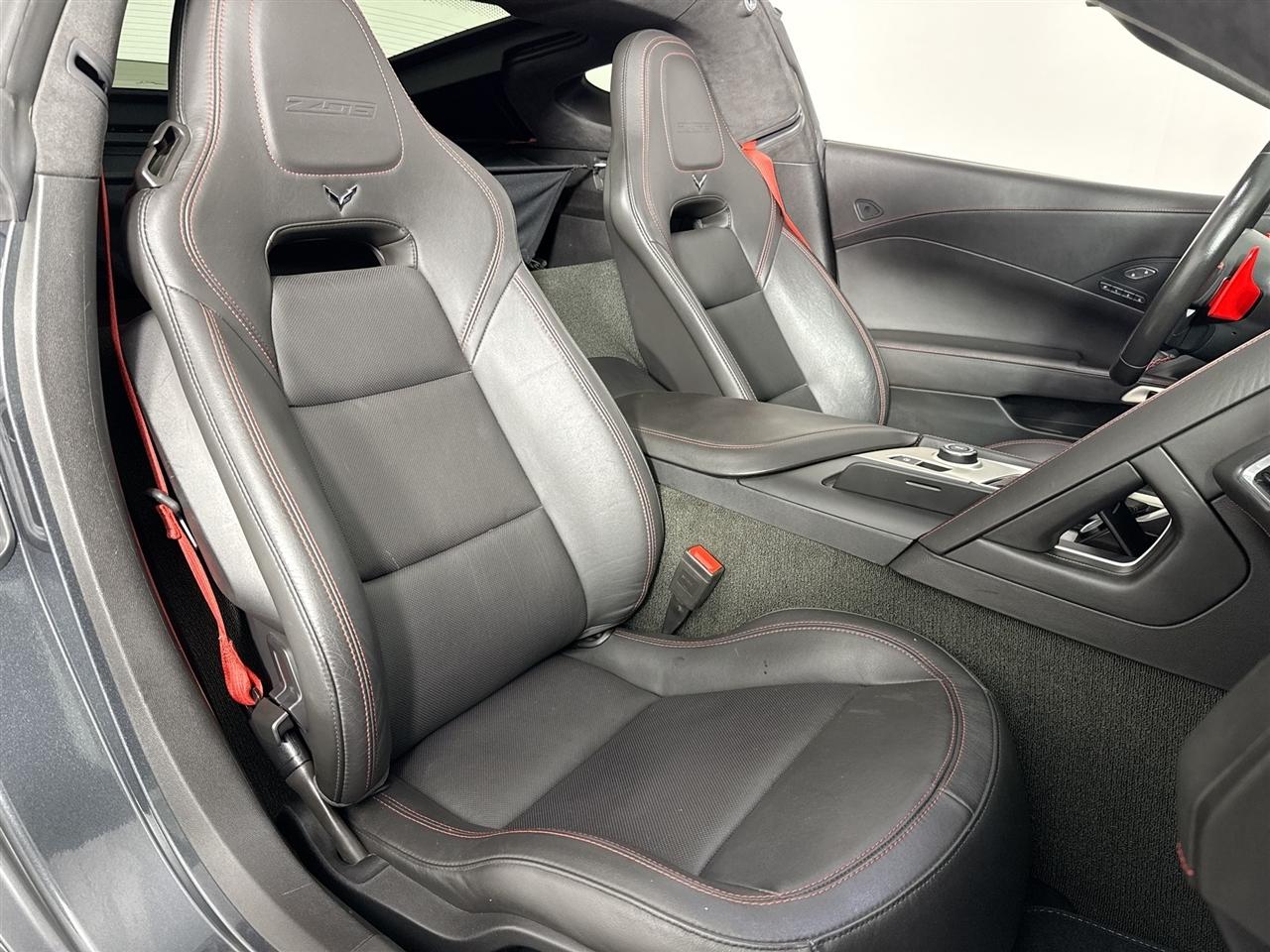 Chevrolet Corvette 2dr Z06 Cpe w/3LZ 2017