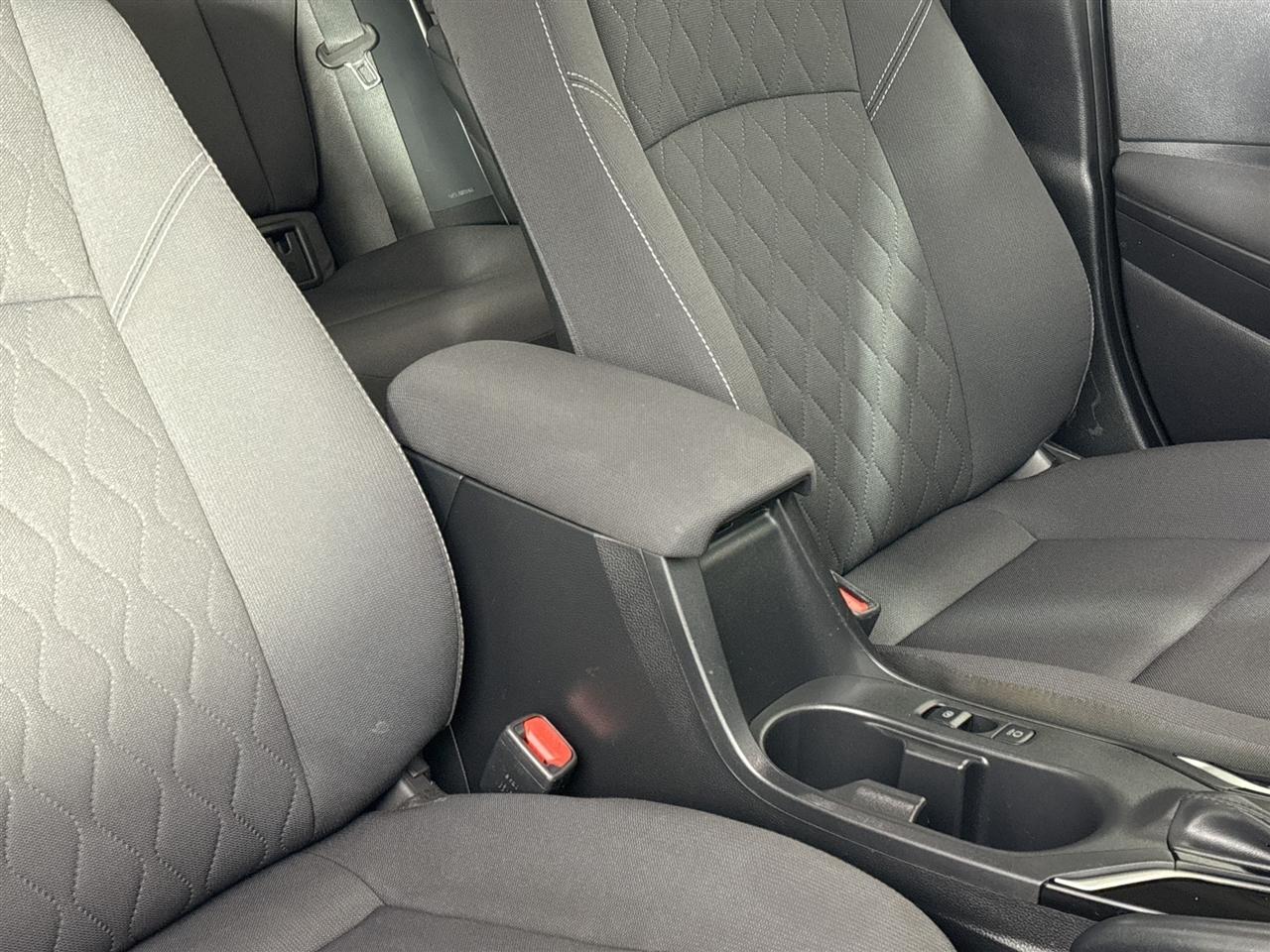 Toyota Corolla Hybrid LE FWD (Natl) 2023