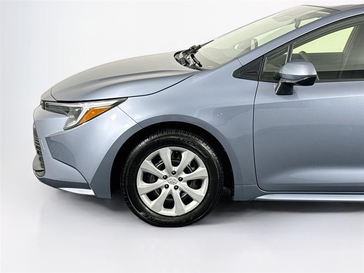 Toyota Corolla Hybrid LE FWD (Natl) 2023