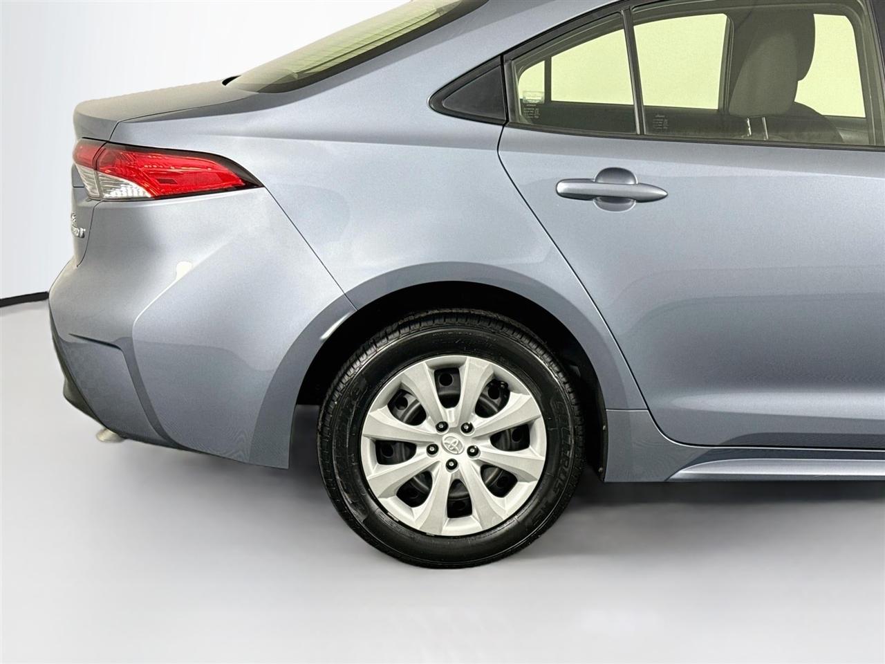 Toyota Corolla Hybrid LE FWD (Natl) 2023