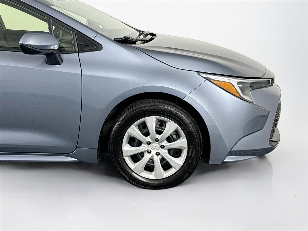 Toyota Corolla Hybrid LE FWD (Natl) 2023