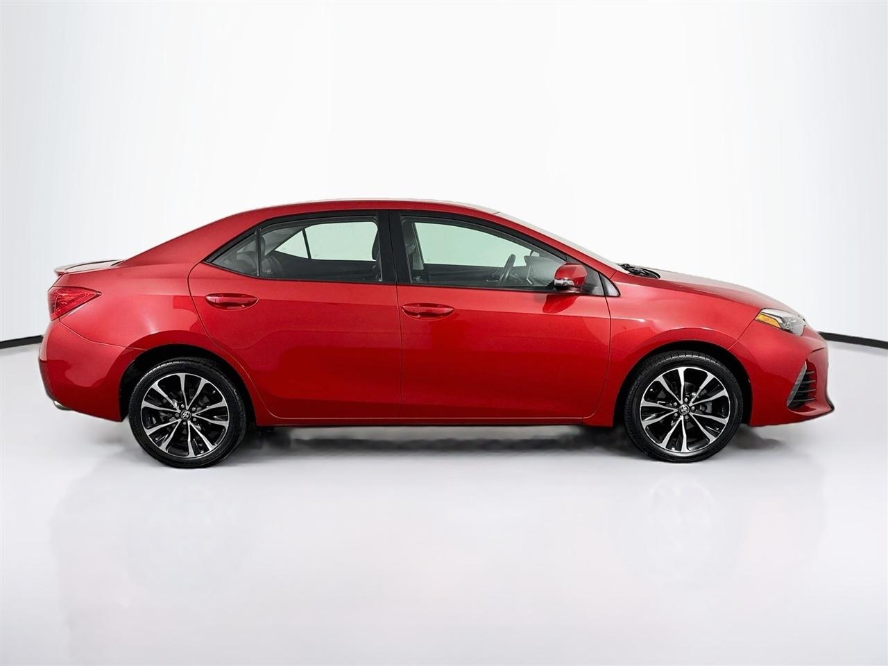 Toyota Corolla XLE CVT (Natl) 2019