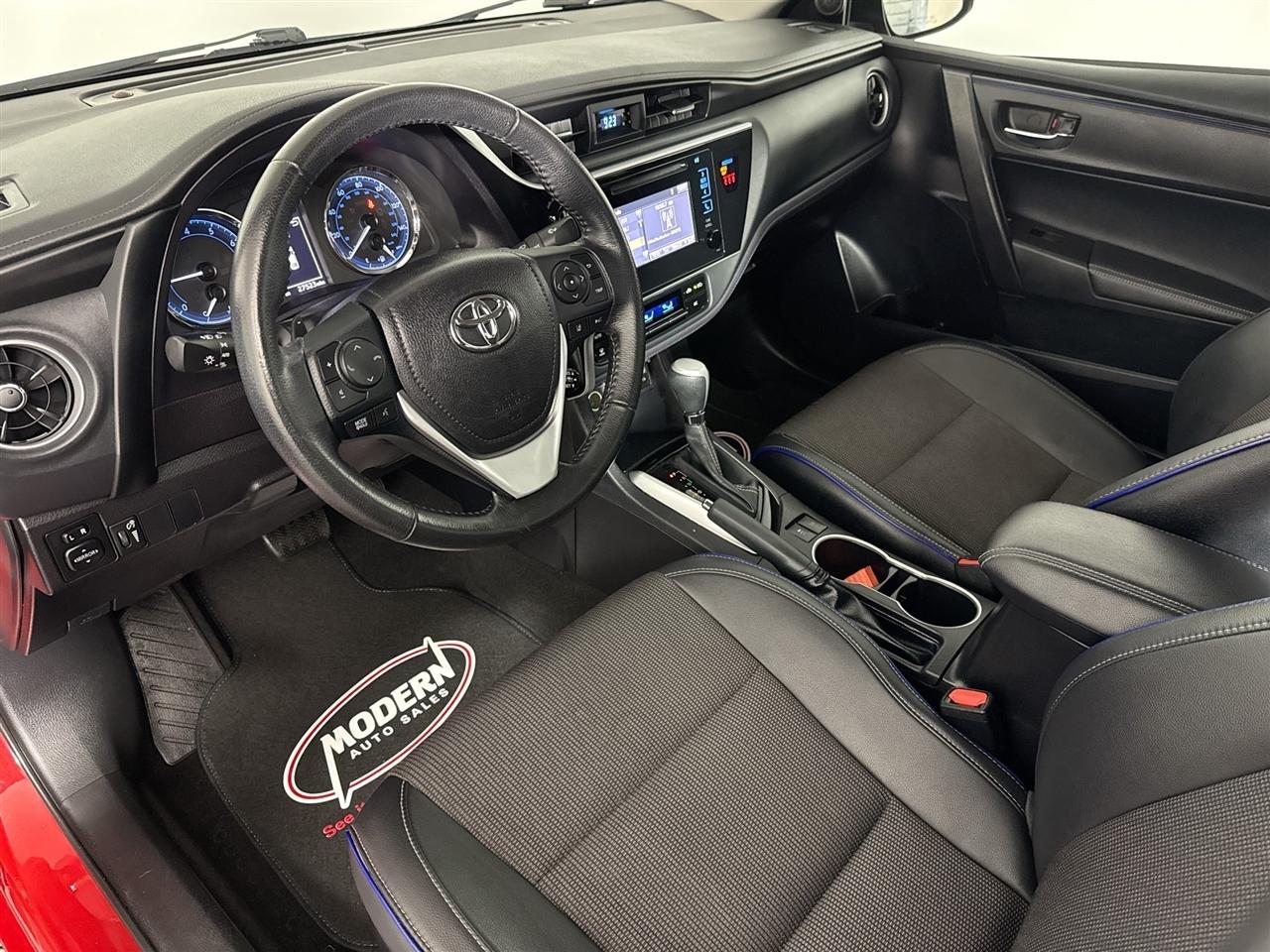 Toyota Corolla XLE CVT (Natl) 2019