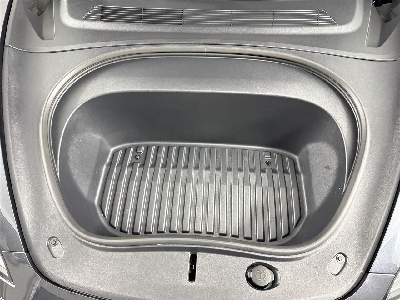 Tesla Model 3 Long Range AWD 2025