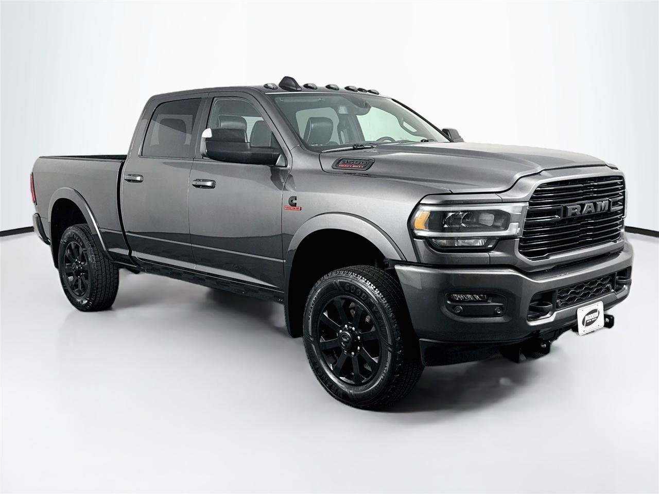 RAM 3500 Laramie 4x4 Crew Cab 6'4" Box 2020