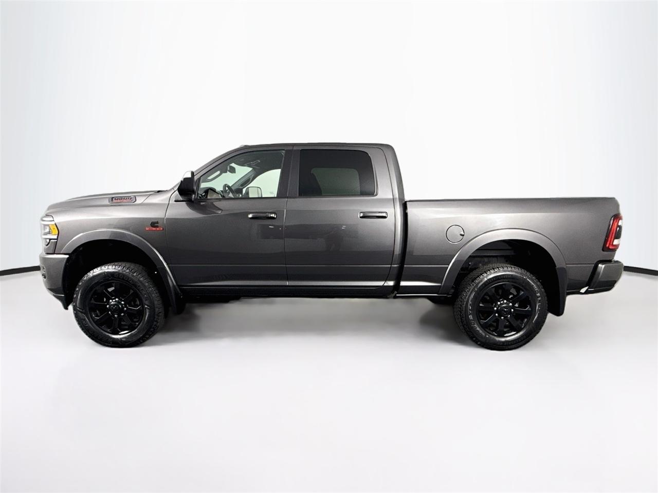 RAM 3500 Laramie 4x4 Crew Cab 6'4" Box 2020
