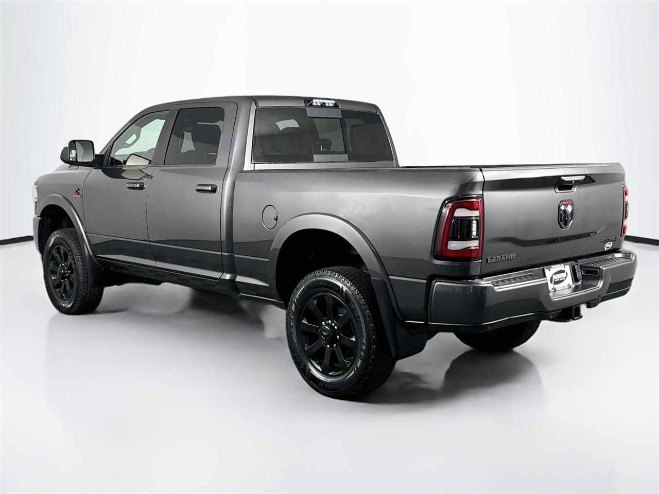 RAM 3500 Laramie 4x4 Crew Cab 6'4" Box 2020
