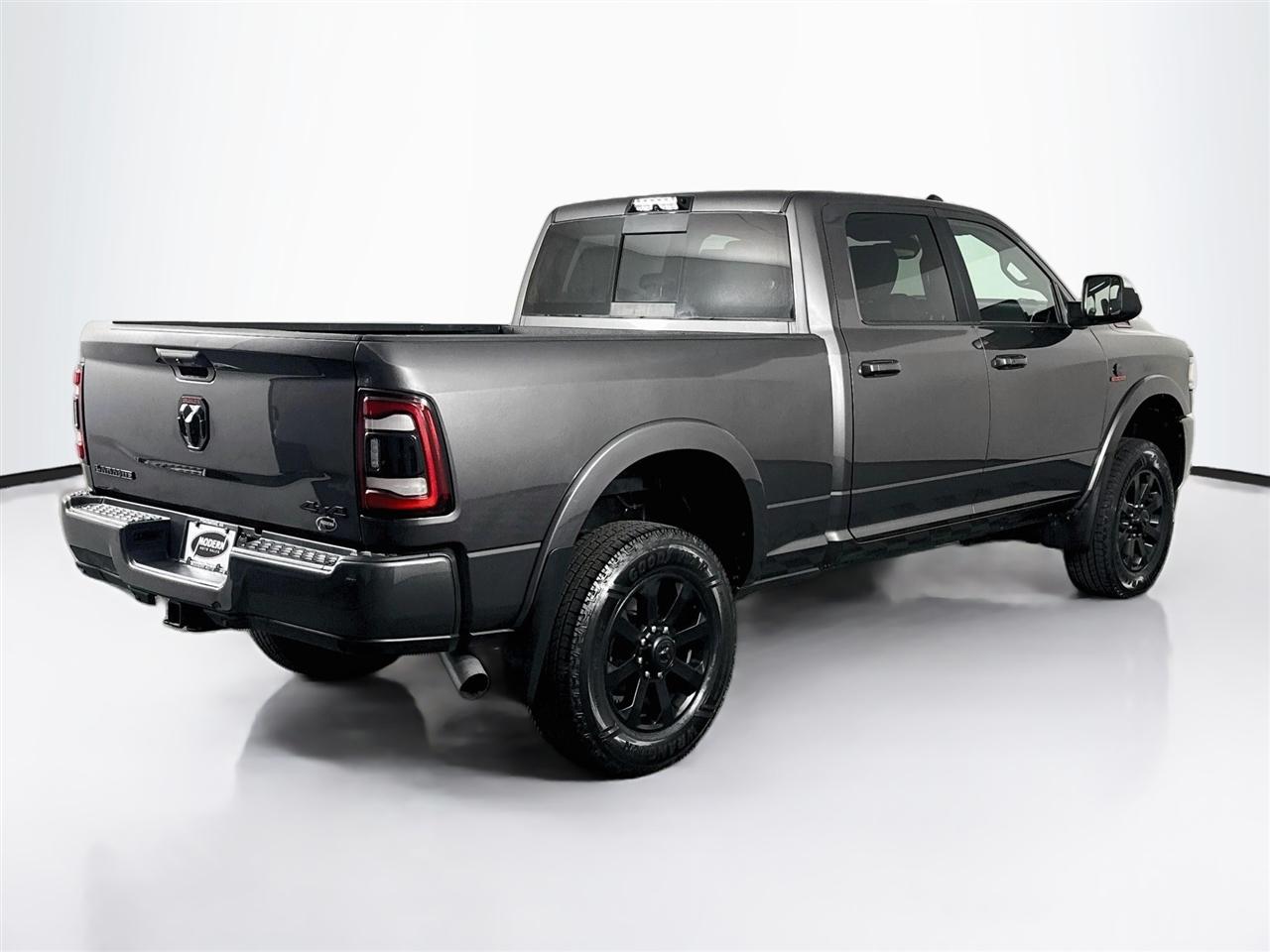 RAM 3500 Laramie 4x4 Crew Cab 6'4" Box 2020