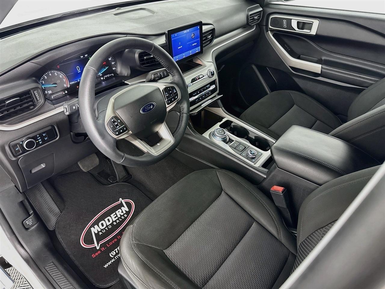 Ford Explorer XLT 4WD 2023