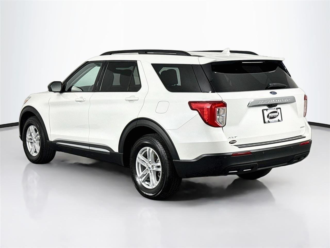 Ford Explorer XLT 4WD 2023