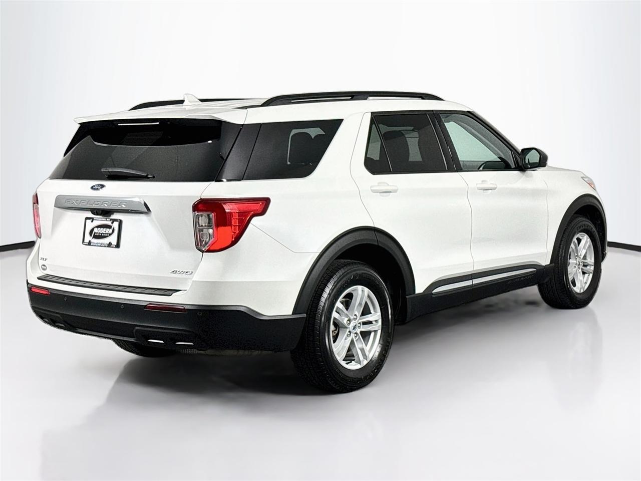 Ford Explorer XLT 4WD 2023