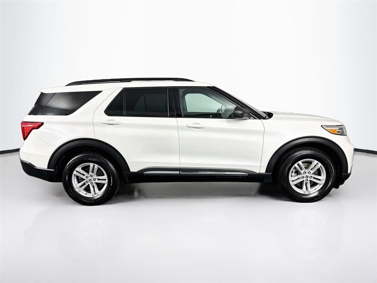 Ford Explorer XLT 4WD 2023