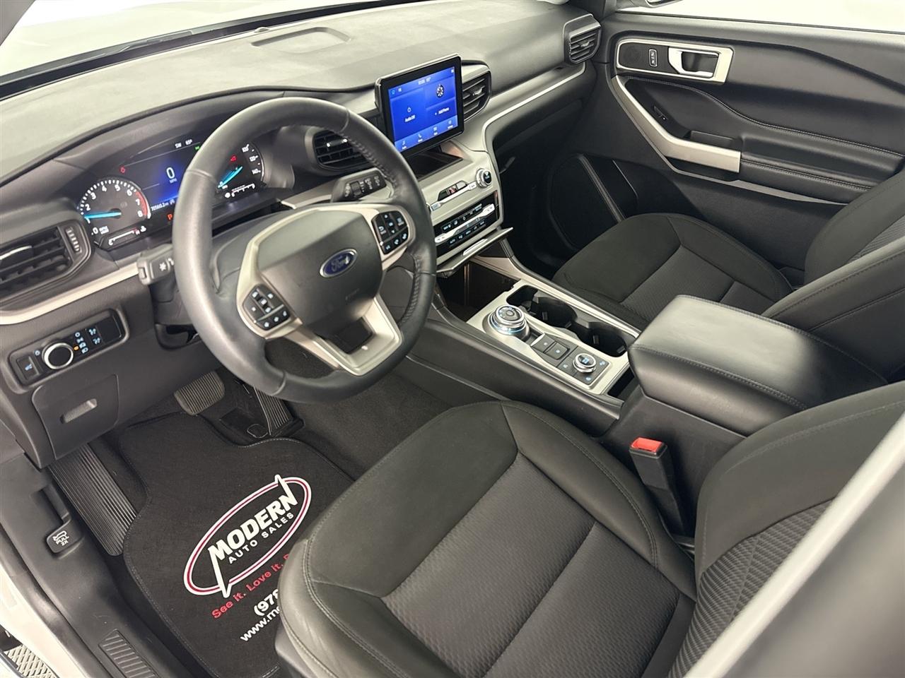 Ford Explorer XLT 4WD 2023