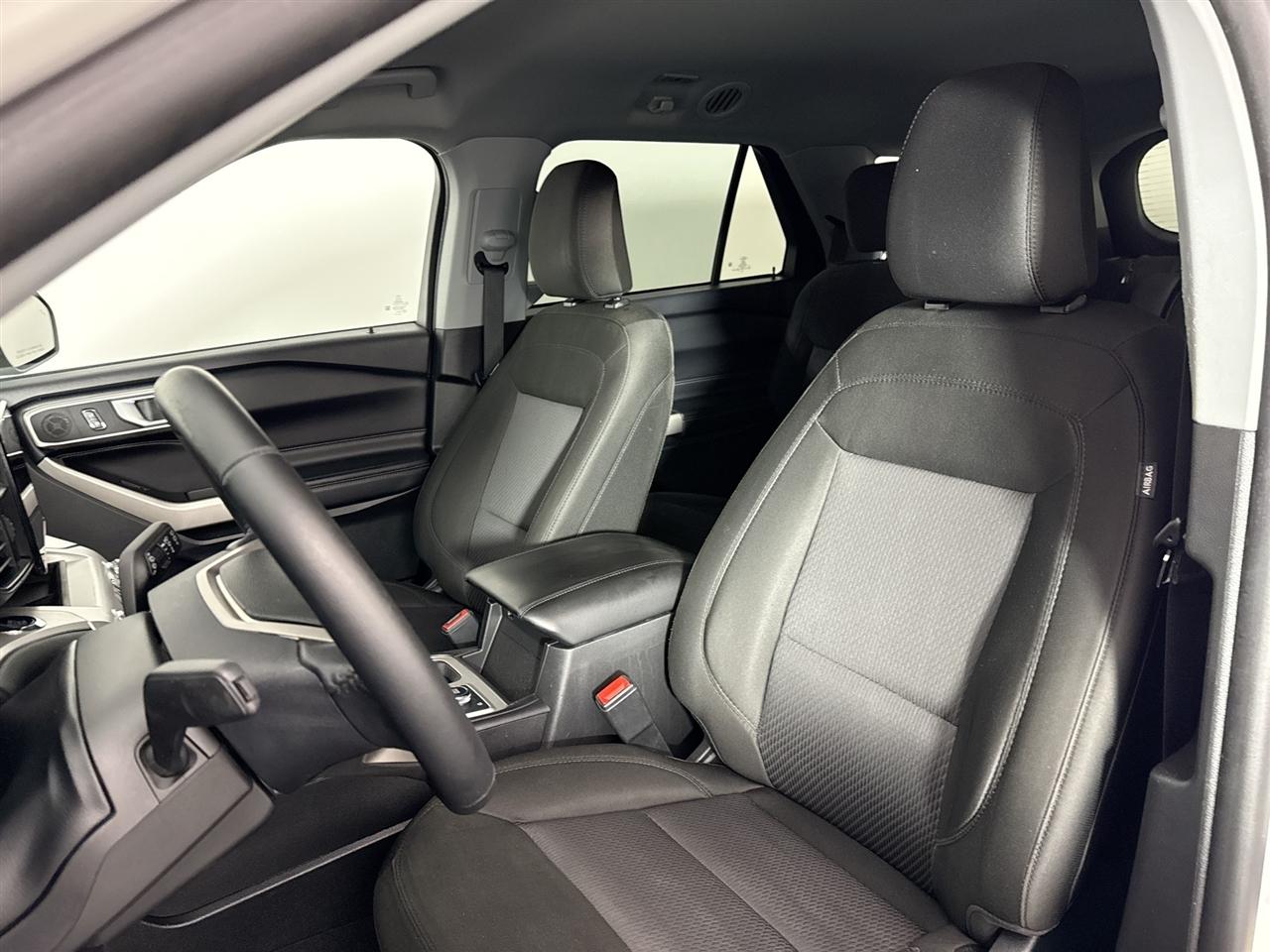 Ford Explorer XLT 4WD 2023