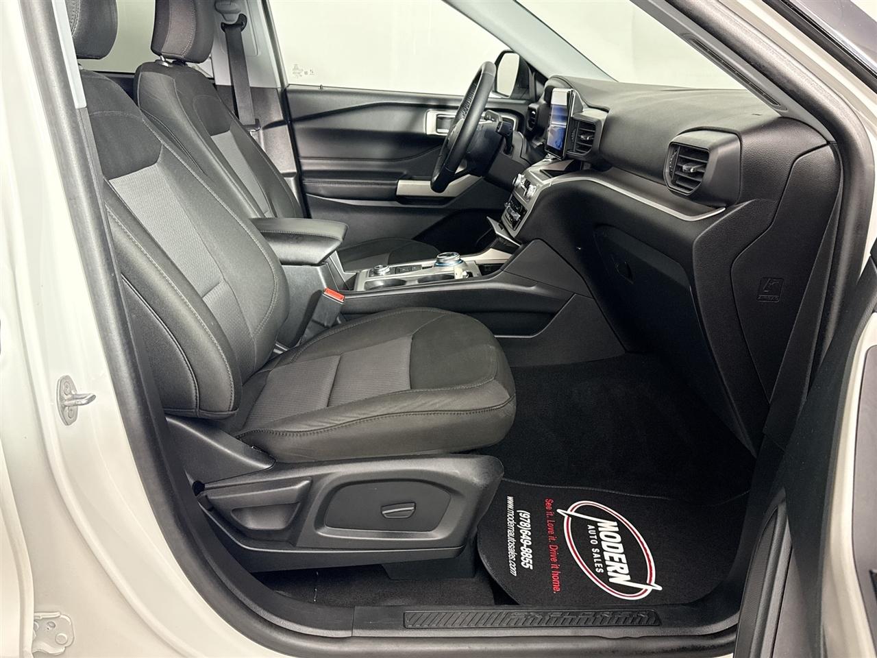 Ford Explorer XLT 4WD 2023