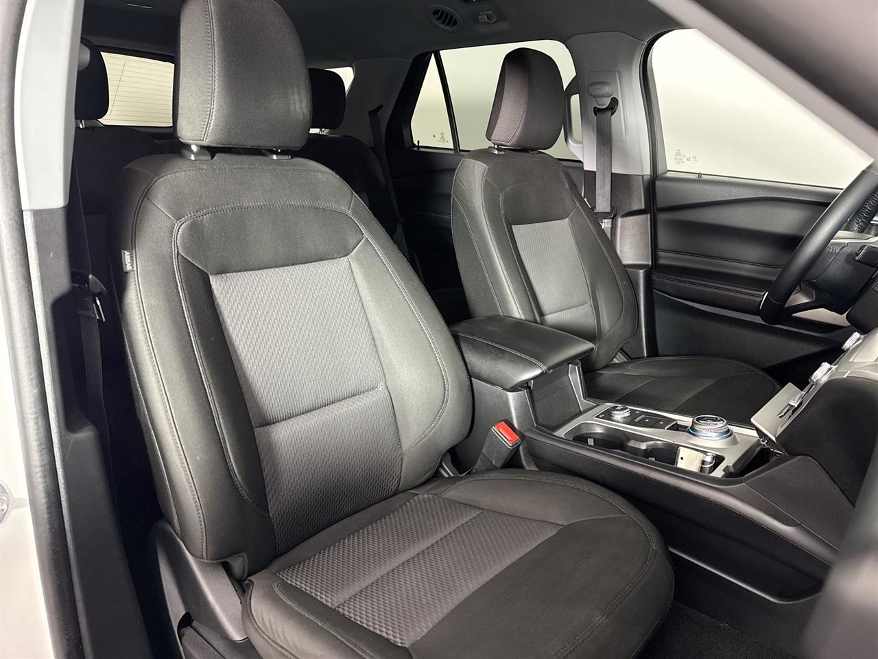 Ford Explorer XLT 4WD 2023