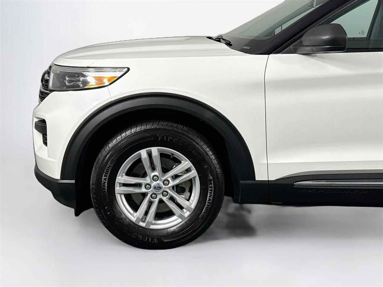 Ford Explorer XLT 4WD 2023