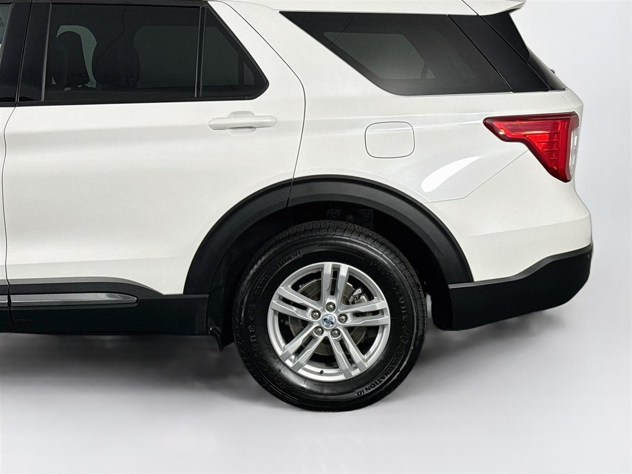 Ford Explorer XLT 4WD 2023