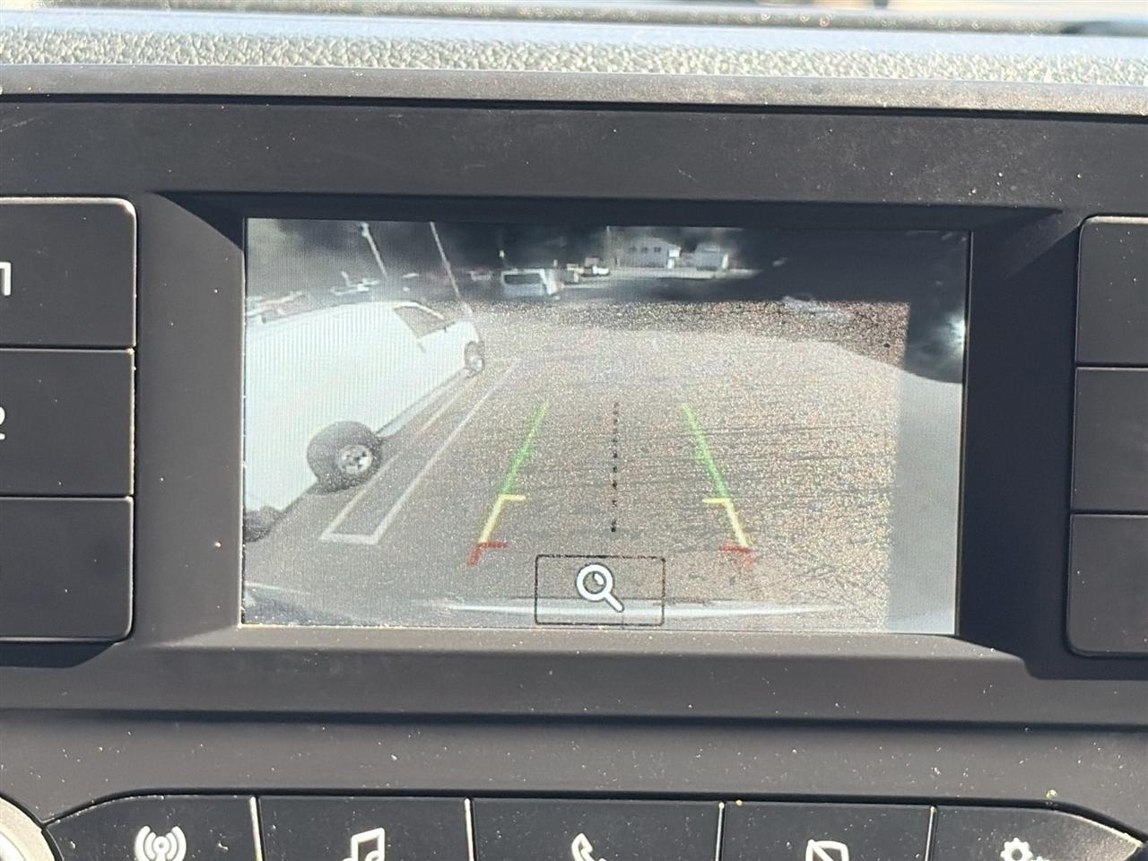 Ford Transit Cargo Van T-250 130" Med Rf 9070 GVWR RWD 2023