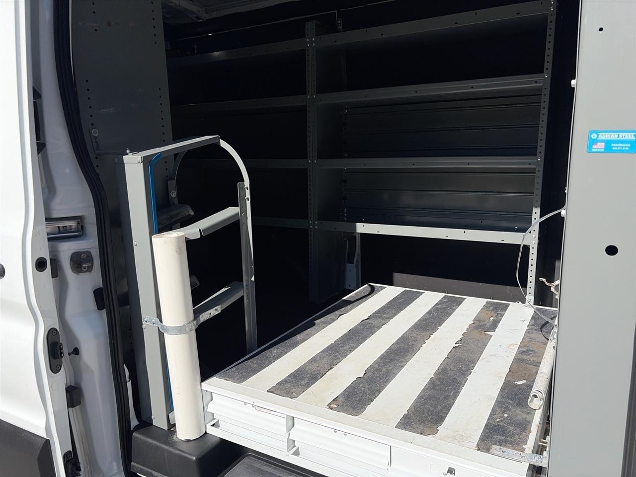 Ford Transit Cargo Van T-250 130" Med Rf 9070 GVWR RWD 2023