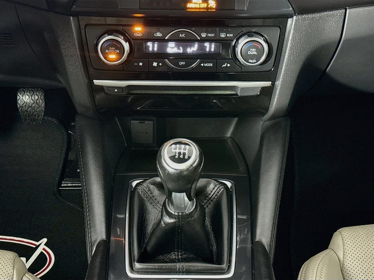 Mazda MAZDA6 4dr Sdn Man i Touring 2016