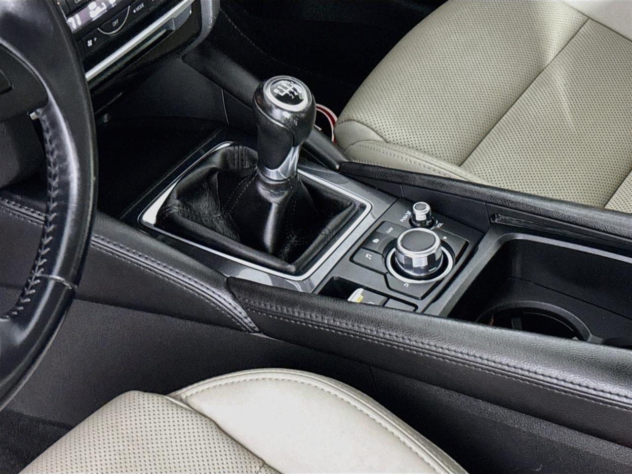 Mazda MAZDA6 4dr Sdn Man i Touring 2016