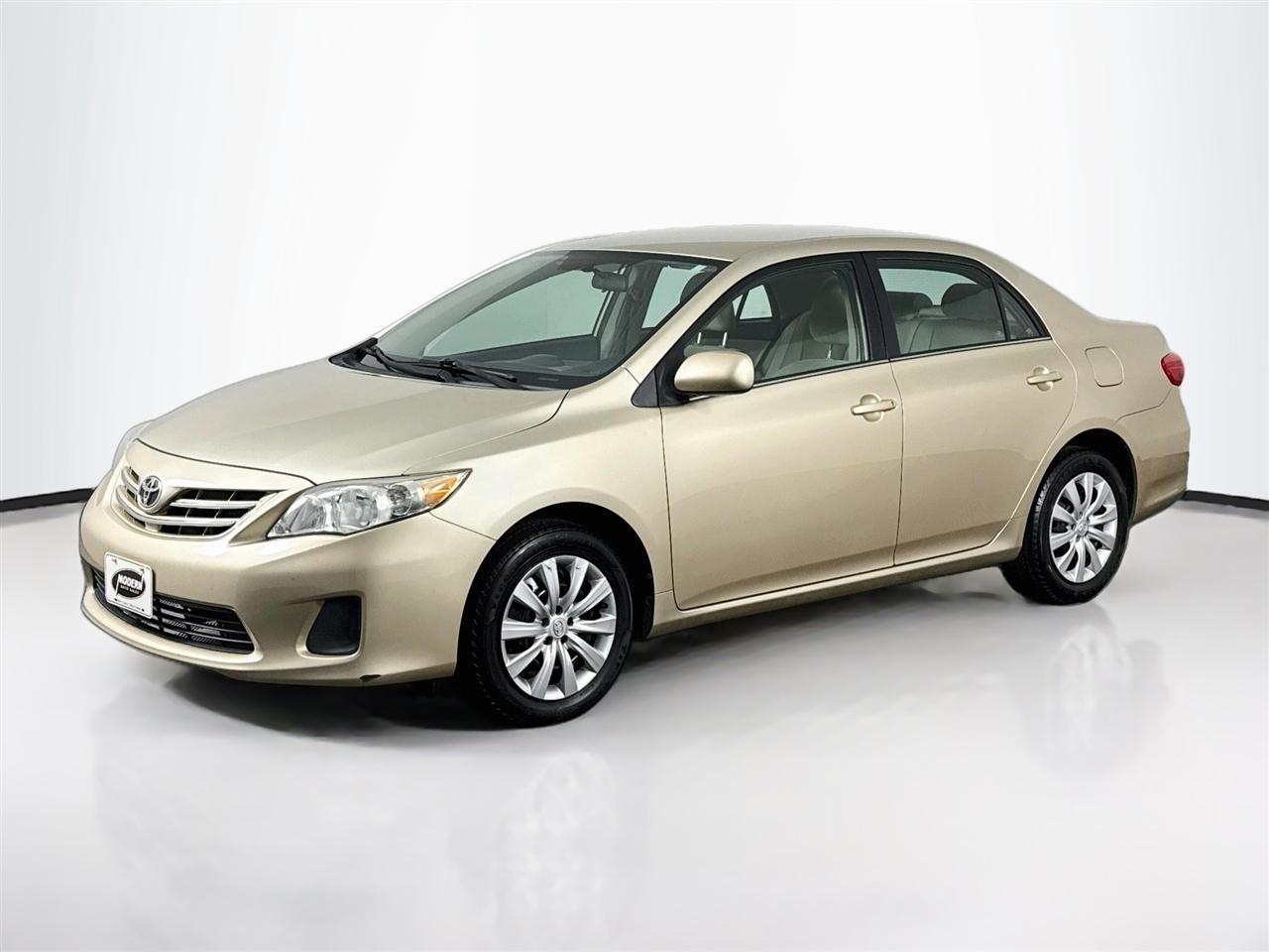 Toyota Corolla 4dr Sdn Auto LE Special Edition (Natl) 2013
